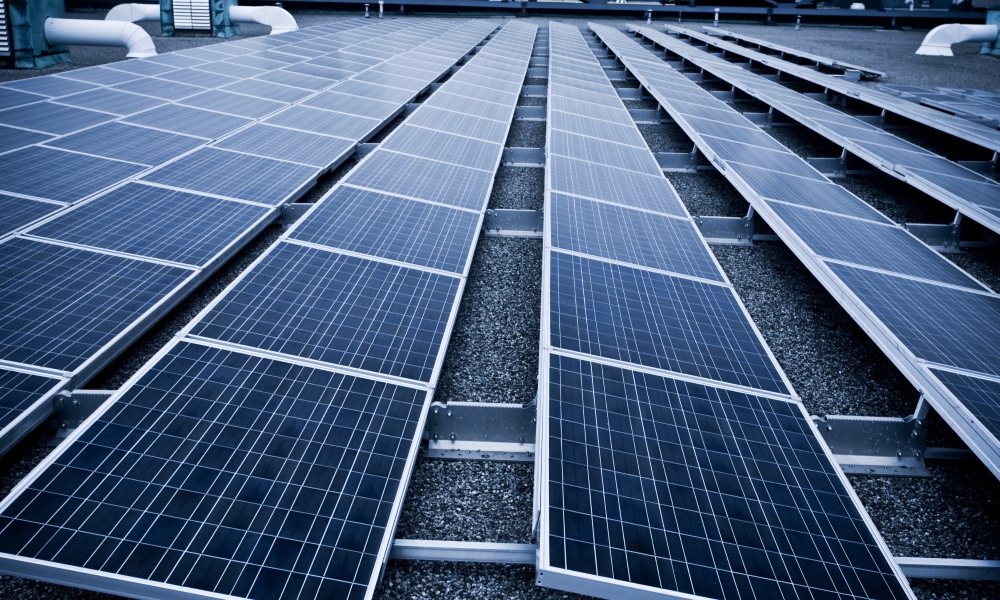 Rodez mise sur le solaire : la piscine Aquavallon se couvre de panneaux photovoltaïques